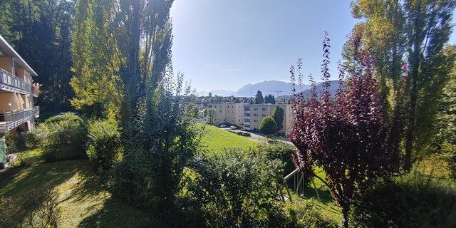Helle Drei-Zimmerwohnung mit Ausblick über Götzis in ruhiger Lage am Wald