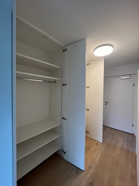 Sehr schöne, See nahe 2-Zi-Whg 55 qm + 40 qm Balkon * Neubau 4. OG * EBK, Lift, Aussicht
