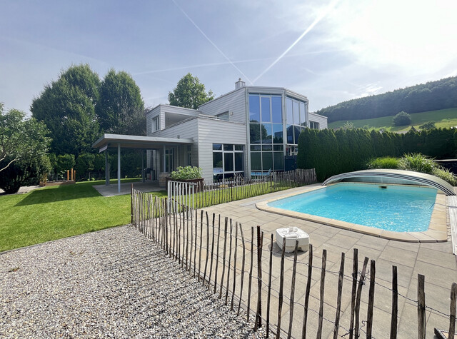 Modernes Wohnen und Arbeiten in einem Haus