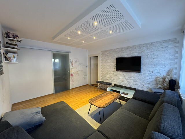 Wohnen wie im Haus: 3-Zimmer-Gartenwohnung mit Top-Ausstattung