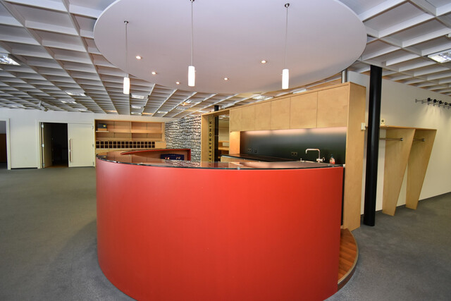 Attraktive Büro / Einzelhandelsfläche in bester Lage – Profitieren Sie von Kundenfrequenz!