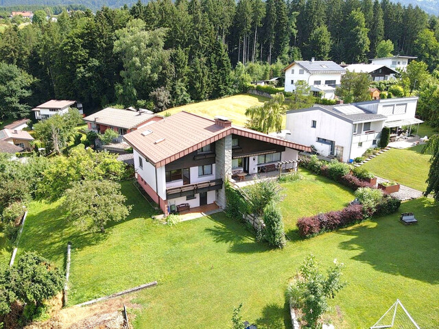 Juwel im Grünen mit absoluter Ruhelage und fantastischem Ausblick!