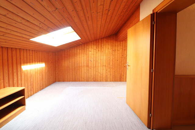 Juwel im Grünen mit absoluter Ruhelage und fantastischem Ausblick!