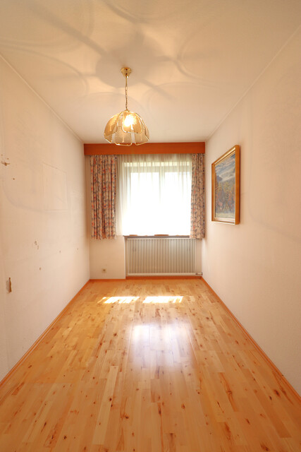 Juwel im Grünen mit absoluter Ruhelage und fantastischem Ausblick!