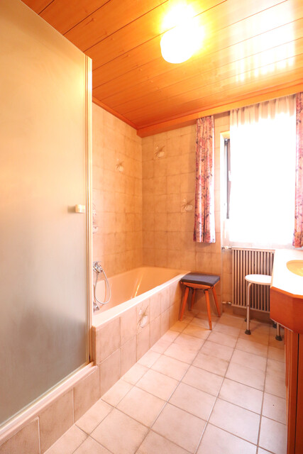 Juwel im Grünen mit absoluter Ruhelage und fantastischem Ausblick!