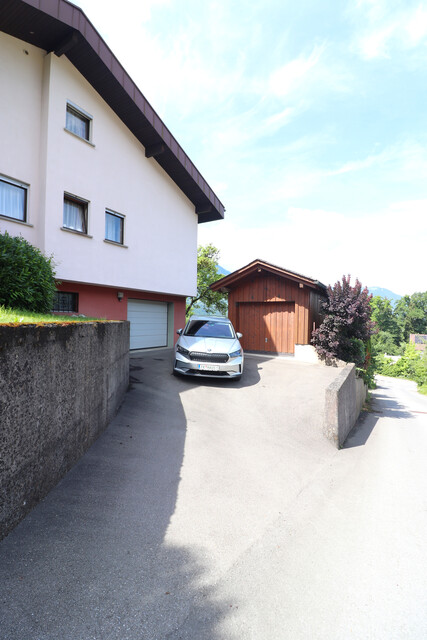 Juwel im Grünen mit absoluter Ruhelage und fantastischem Ausblick!