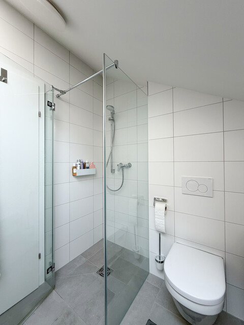 Exklusive 3-Zimmer-Dachgeschosswohnung in traumhafter Lage