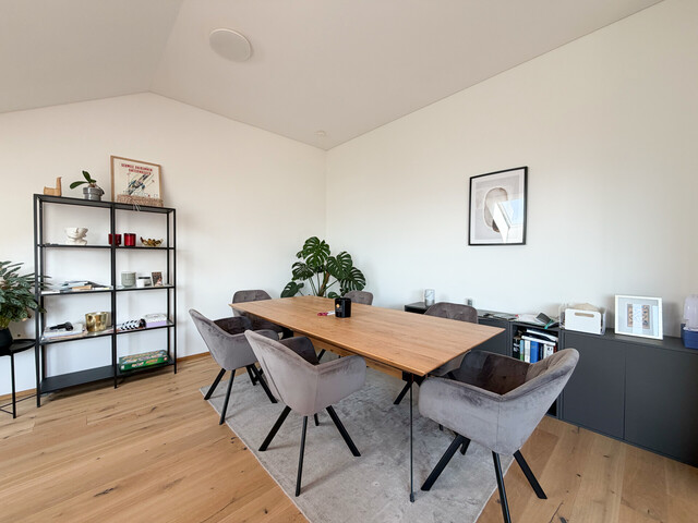 Exklusive 3-Zimmer-Dachgeschosswohnung in traumhafter Lage