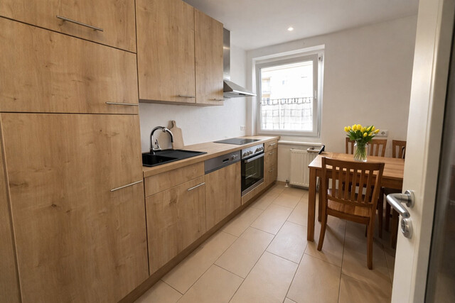 Wohnen in Seenähe: 3-Zimmer-Wohnung mit Süd-Balkon und See- & Bergblick