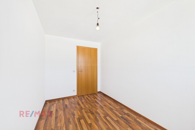 Attraktive 3-Zimmer Wohnung mit 2 Tiefgaragenplätzen in Hard