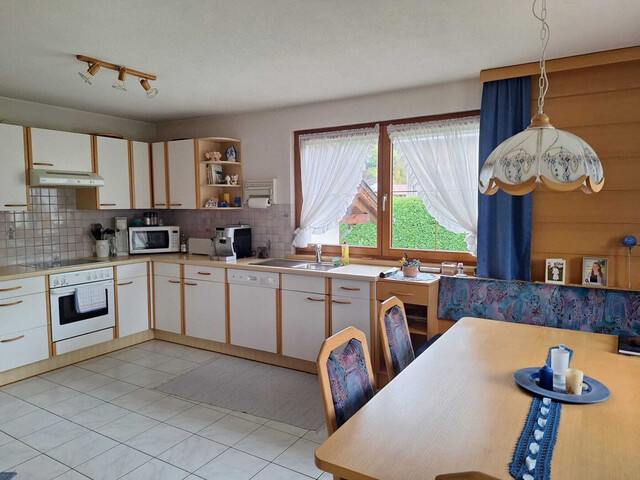 Grosszügiges Einfamilienhaus mit Einliegerwohnung in sonniger und idyllischer Lage von Ludesch zu verkaufen!