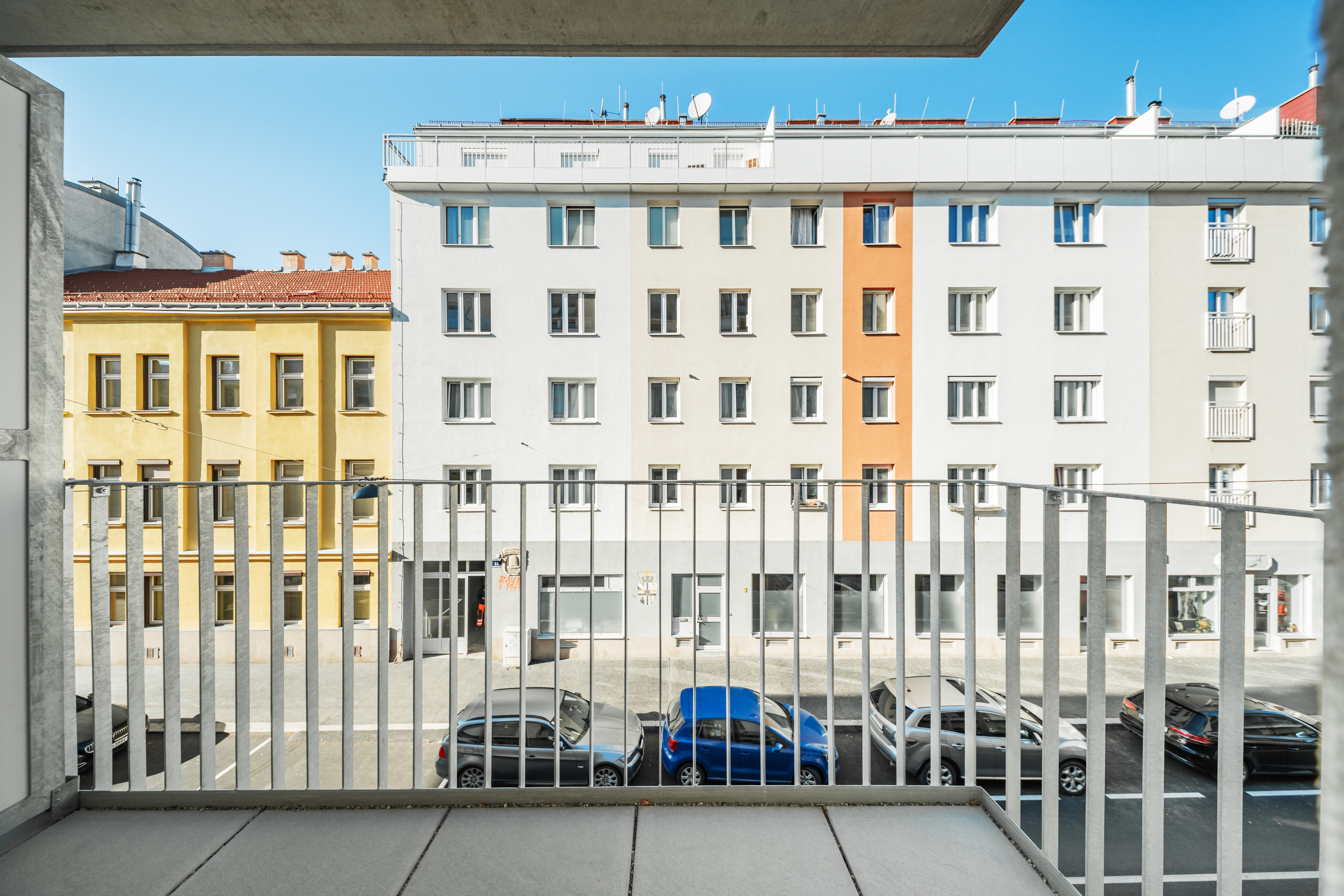 SOFORT EINZIEHEN >> zentral begehbare 3-Zimmer Wohnung mit zwei Balkonen >> TOP LAGE