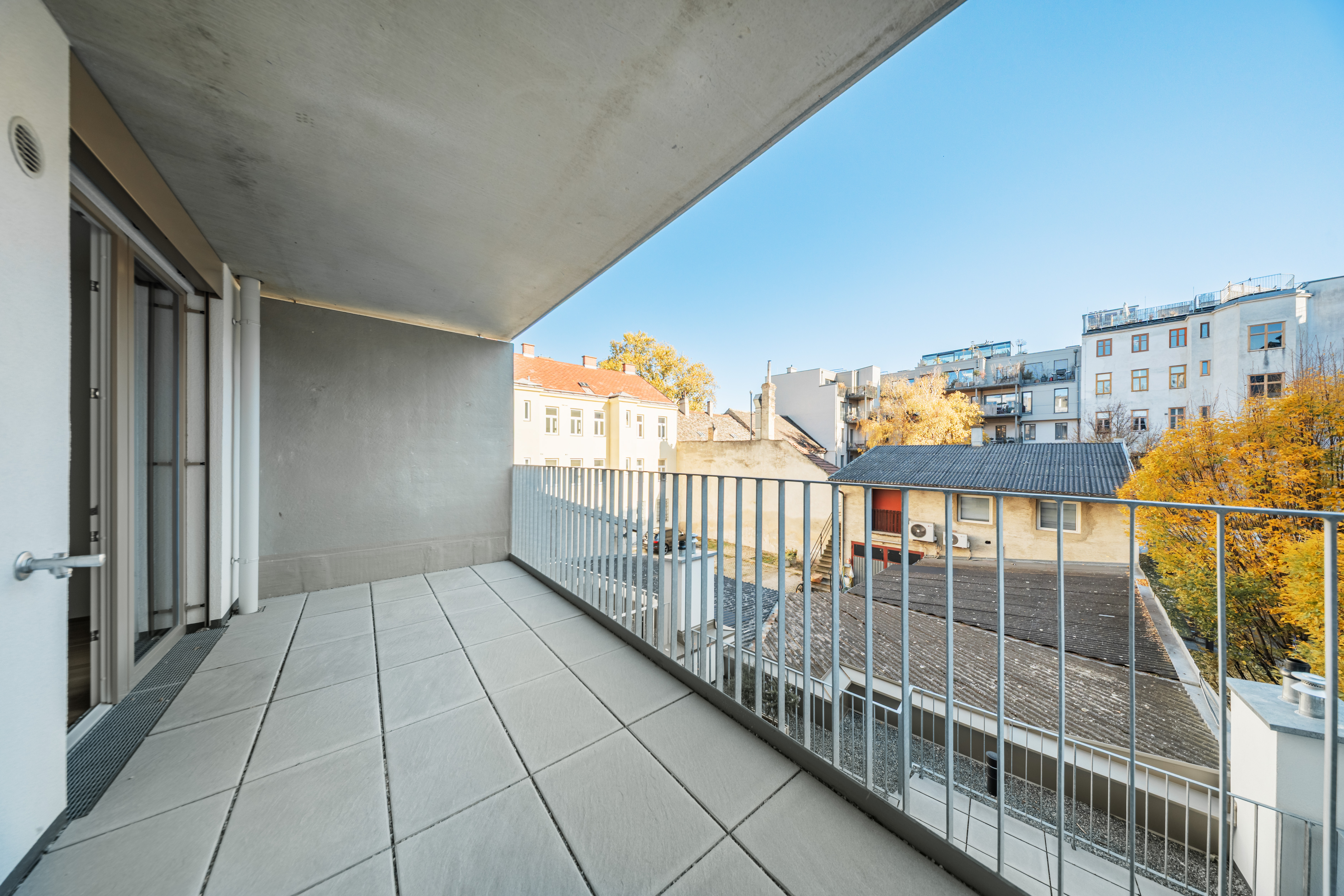 SOFORT EINZIEHEN >> zentral begehbare 3-Zimmer Wohnung mit zwei Balkonen >> TOP LAGE