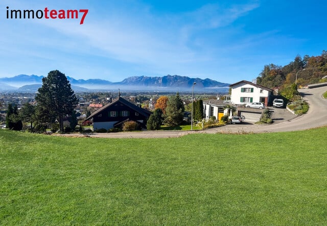 Außergewöhnliches Grundstück mit Panoramablick übers Vorderland