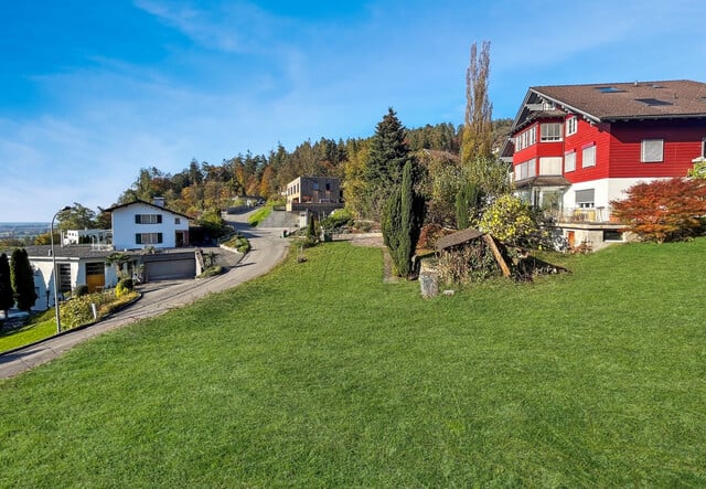 Außergewöhnliches Grundstück mit Panoramablick übers Vorderland