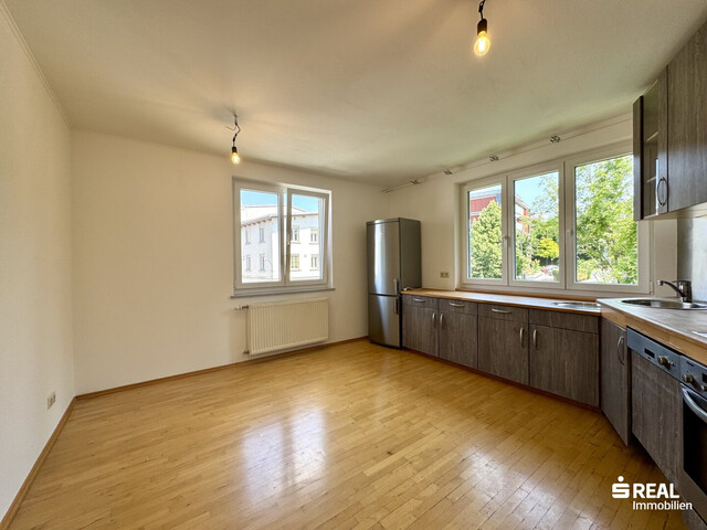 Charmantes Mehrfamilienhaus mit zwei Wohnungen in Bregenz