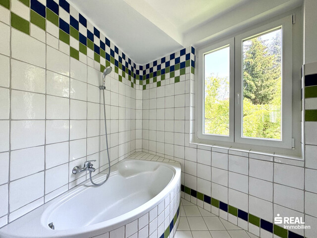 Charmantes Mehrfamilienhaus mit zwei Wohnungen in Bregenz