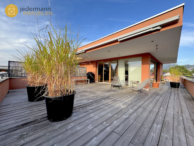 HARD: PENTHOUSEWOHNUNG MIT BESONDEREM FLAIR!