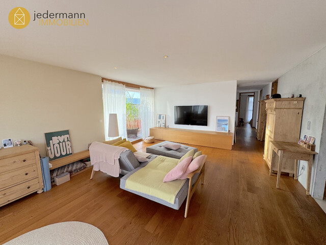 HARD: PENTHOUSEWOHNUNG MIT BESONDEREM FLAIR!