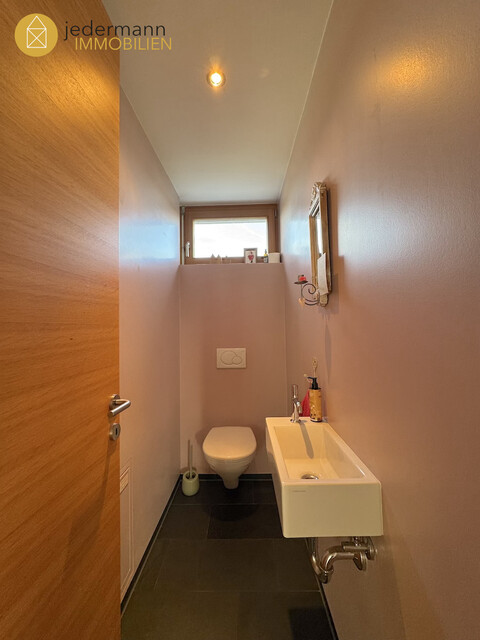 HARD: PENTHOUSEWOHNUNG MIT BESONDEREM FLAIR!