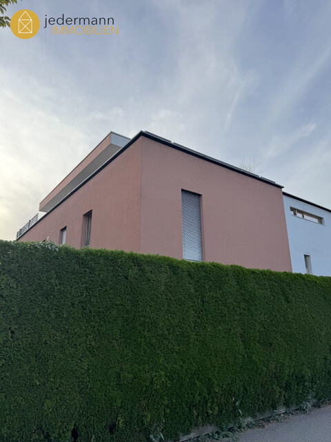 HARD: PENTHOUSEWOHNUNG MIT BESONDEREM FLAIR!