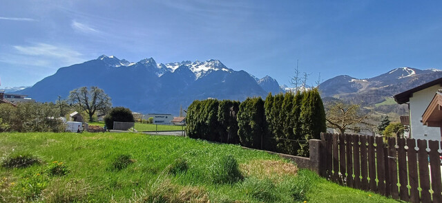 Wohnen mit schöner Bergsicht - Kleine Grundstücke  mit Projekt zu verkaufen!