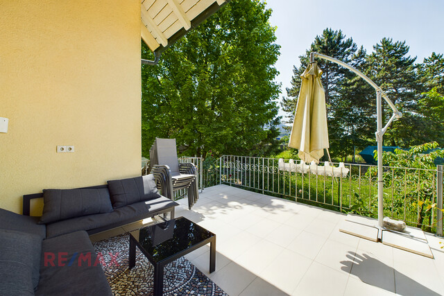 Eigenheim in Altach: Terrasse, Garten und Bergpanorama inklusive