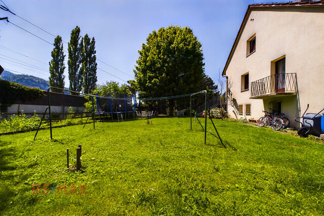 Eigenheim in Altach: Terrasse, Garten und Bergpanorama inklusive