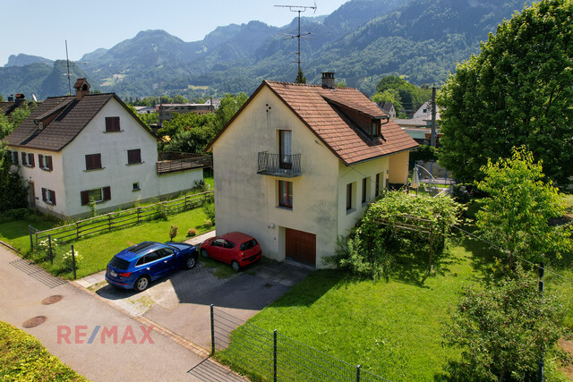 Eigenheim in Altach: Terrasse, Garten und Bergpanorama inklusive