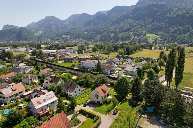 Eigenheim in Altach: Terrasse, Garten und Bergpanorama inklusive