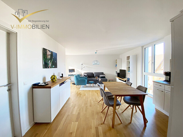 Fantastische 2 Zimmer Dachgeschosswohnung mit Terrasse und TG-Stellplatz