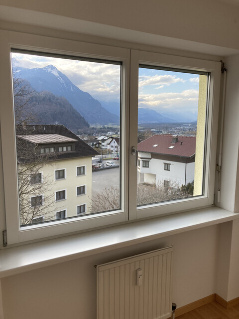 Geräumige, sonnige Wohnung 