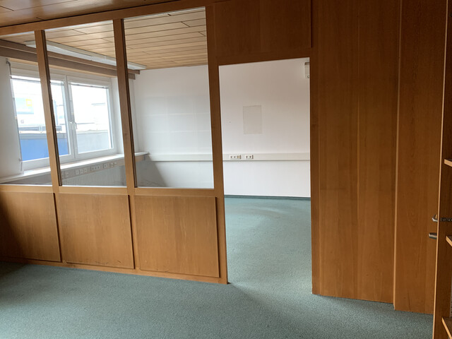 Mäder - Bürofläche im EG mit ca. 18 m²   