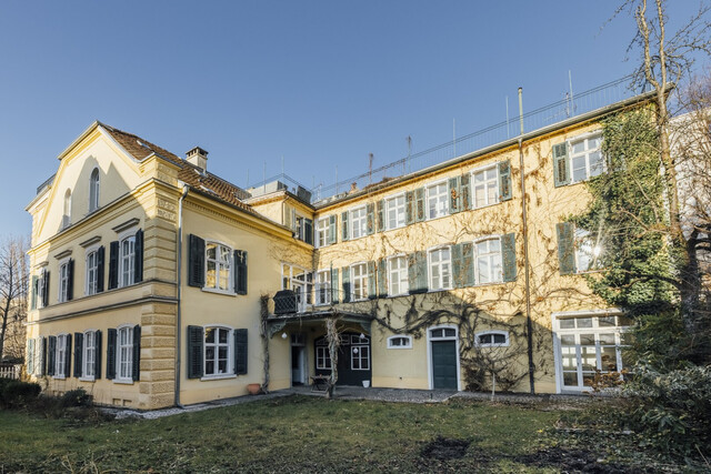 Neuer Preis: einzigartige Stadtvilla in Seenähe