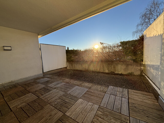 "ohne Provision" besonders geräumige 1 Zimmer Terrassenwohnung