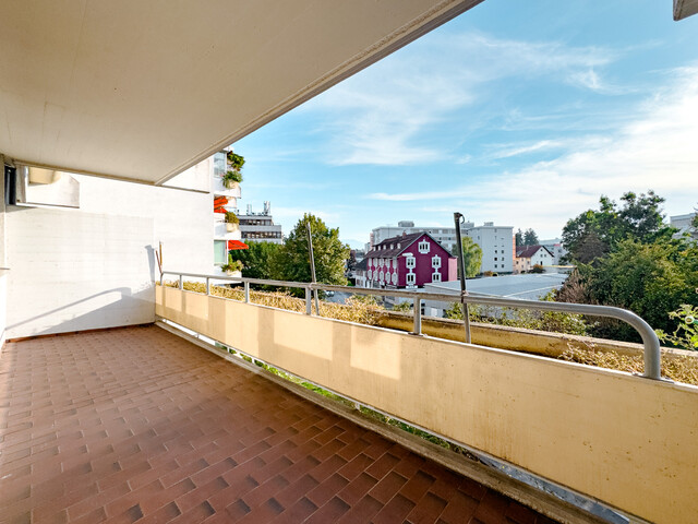 Neu renovierte 2-Zimmer-Wohnung mit ca. 10 m² Terrasse in Seenähe – Bregenz