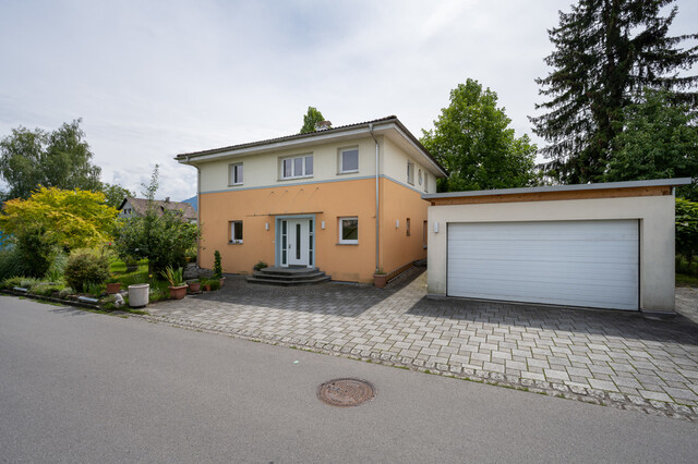 Haus mit schönem großen Garten freut sich auf neue Eigentümer