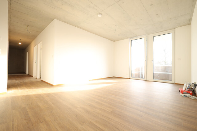 Geräumige 4 Zimmer-Wohnung mit Balkon, Abstellraum, und TG  in Top-Lage!
