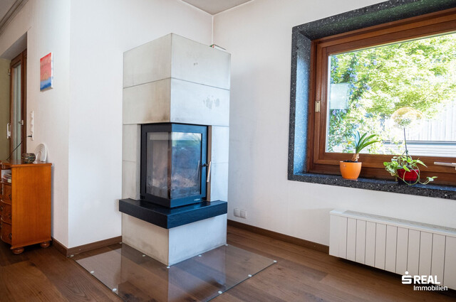 Großzügiges Haus in Feldkirch: Platz, Garten und Sauna