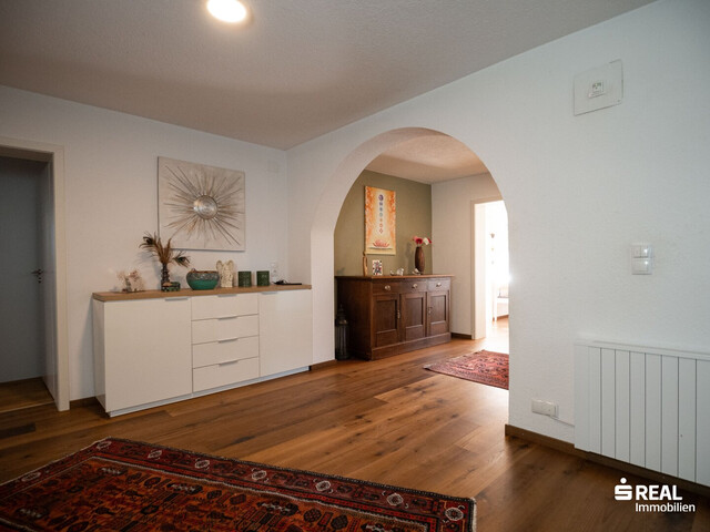 Großzügiges Haus in Feldkirch: Platz, Garten und Sauna