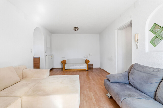 Doppelhaushälfte zum Preis einer Wohnung mit Modernisierungspotential und bereits erfolgten Updates