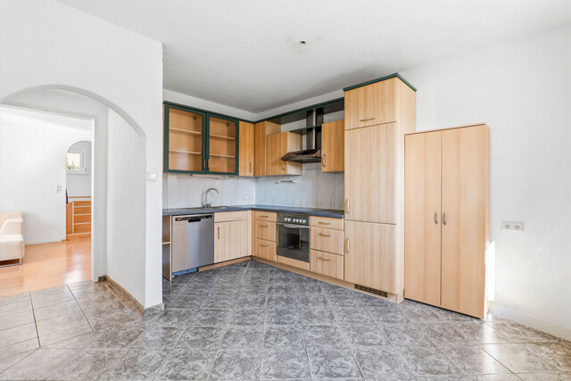 Doppelhaushälfte zum Preis einer Wohnung mit Modernisierungspotential und bereits erfolgten Updates