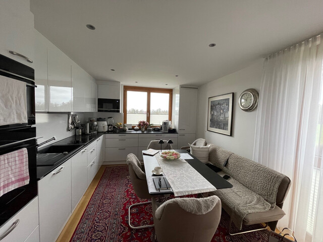 Neuwertige, lichtdurchflutete 3-Zimmer-Wohnung in Bodenseenähe zu verkaufen