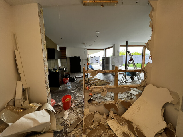 Sackgasse - 12 Garagen - 2026 Umbau für EUR 2 Mio. 