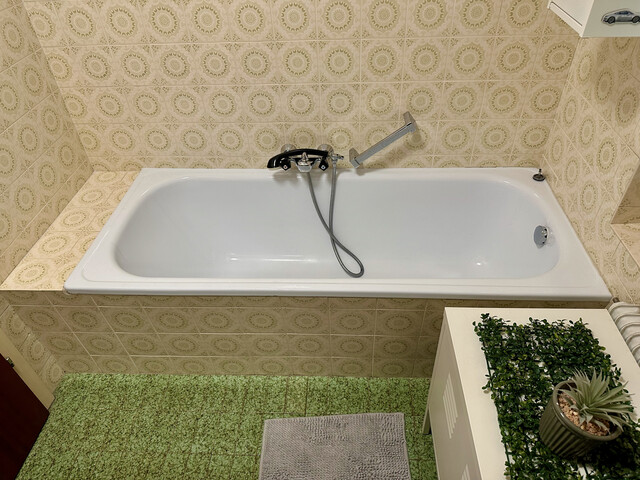 Großzügiges Wohnhaus mit großer Tenne mitten in Gisingen