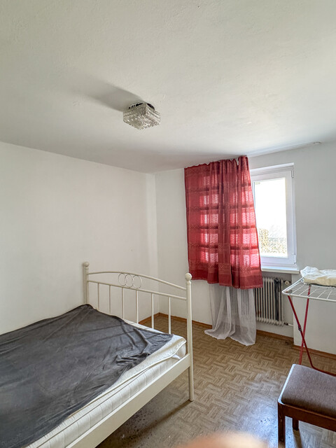 Renovierungsbedürftiges Haus mit vielseitigem Entwicklungspotenzial!