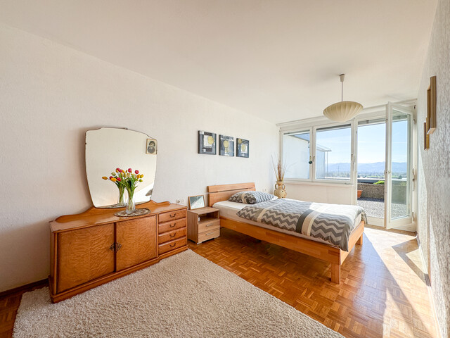 Großzügige 5-Zimmer-Terrassenwohnung mit Panorama-Ausblick in Hanglage von Schwarzach