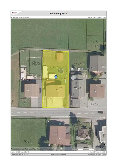 GERÄUMIGES HAUS IN ZENTRALER LAGE!