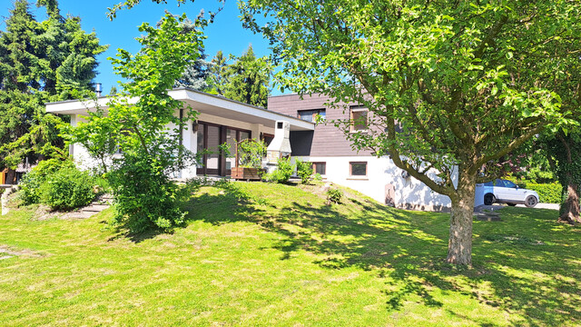 Einfamilienhaus mit großem Potenzial in zentraler und ruhiger Lage