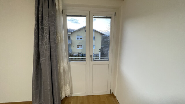 Sanierte 2-Zimmer Wohnung mit Balkon und Dachboden zur Miete